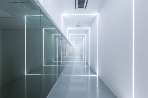 實驗室裝修報價多少錢一平方？以某食品廠潔凈建設案例與網(wǎng)站建設為例